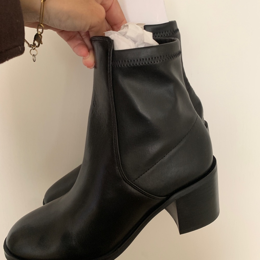 Aldo Black Leather Ankle Booties with Chunky Heel